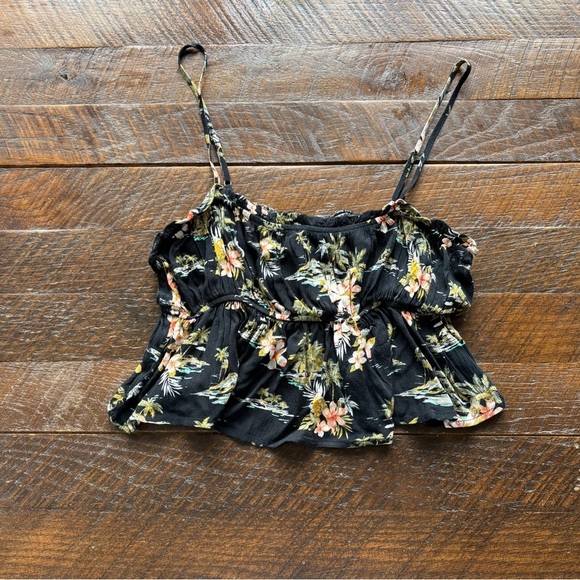 Forever 21 black floral Ruffled Crop Camisole - Picture 4 of 5